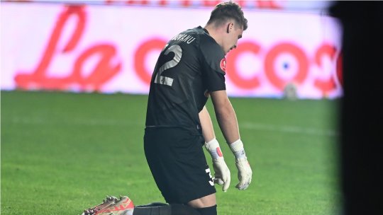 Ștefan Târnovanu, surprins în lacrimi la finalul meciului cu Petrolul. Gigi Becali: ”A luat un gol pe care nu trebuia să îl ia”
