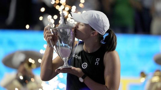 Iga Swiatek a câştigat în premieră Turneul Campioanelor! Poloneza a revenit pe primul loc în clasamentul WTA după victoria de la Cancun