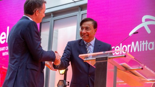 Compania condusă de miliardarul Lakshmi Mittal a decis să sponsorizeze o echipă de tradiție din România: ”Înțelegerea a fost semnată”