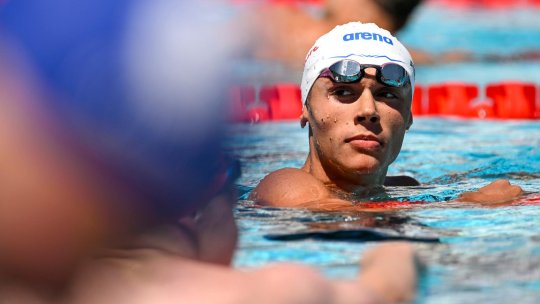EXCLUSIV | “Mă aștept la record mondial din partea lui David”. Beatrice Câșlaru, medaliată olimpică la Sydney 2000, crede că Popovici va surprinde din nou lumea înotului mondial