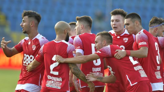 Dinamo s-a despărțit de unul dintre tinerii lăudați de Ovidiu Burcă. Fotbalistul merge la "sora" câinilor