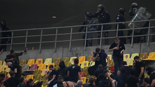 Fără incidente majore la FCSB - CFR Cluj. Cum au fost potoliți suporterii Stelei. ”Unii sunt deja în arest la domiciliu”