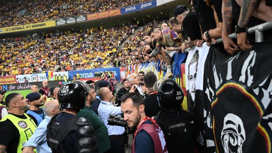 Măsuri drastice luate de UEFA după incidentele de la România – Kosvo. Ce pedepse li s-a aplicat ”tricolorilor”