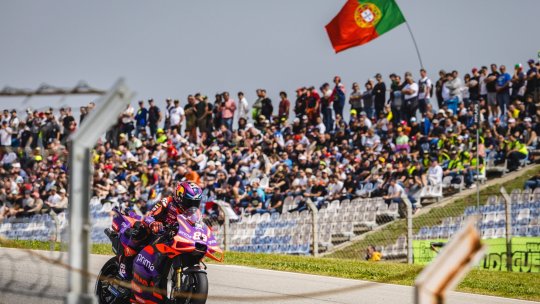 Jorge Martin câștigă la Portimao! Dramă în ultimele tururi ale etapei din Portugalia