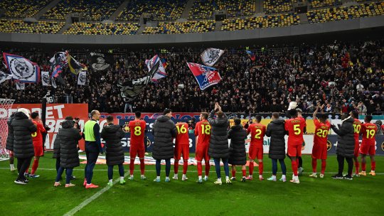 Bucurie mare la FCSB după succesul cu Petrolul: jucătorii au sărbătorit alături de suporteri. Cui i-a dedicat victoria Elias Charalambous