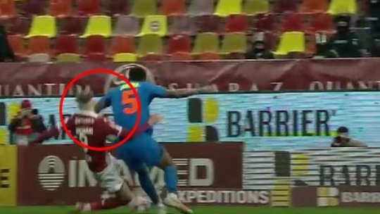 VAR în Rapid - FCSB! Ovidiu Hațegan a fost chemat la marginea terenului după un presupus penalty