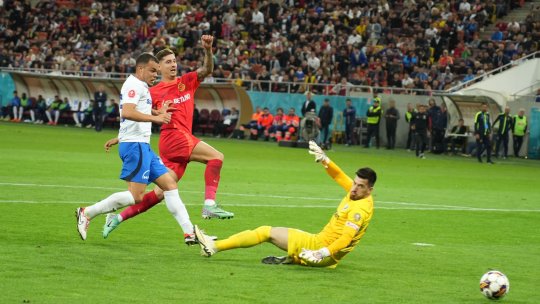 FCSB - Farul 2-1. Roș-albaștrii cuceresc titlul după succesul în fața urmăritoarei lor. Băluță aduce victoria pe final de meci