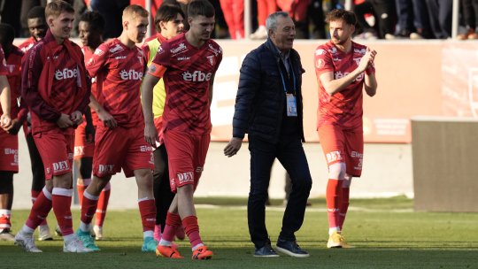 Suspiciuni înainte de Dinamo - UTA: explicația lui Mircea Rednic cu privire la cei 8 absenți