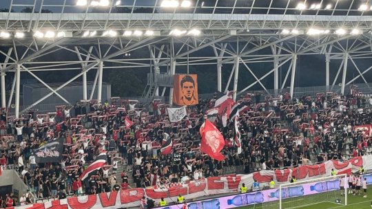 Mesaj special al galeriei lui Dinamo pentru Mircea Lucescu! Ce banner au afișat ultrașii + Îndemnul emoționant pentru jucători