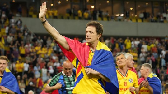 Gică Popescu, emoționat de iubirea suporterilor, după meciul Generației de Aur: ”Am semnat autografe cât n-am semnat în întreaga mea perioadă la naţională”