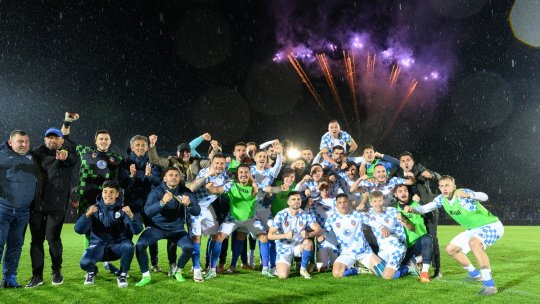 Ce se întâmplă cu licența UEFA pentru care a aplicat Corvinul Hunedoara: ”Decizia nu e la FRF!” Care este situația dreptului de promovare și cum e atmosfera la echipă înaintea finalei Cupei