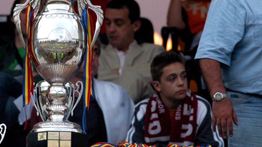 Cum a ”pierdut” Rapid o Cupă a României. Unde s-a aflat trofeul, care a fost returnat după 23 de ani: ”Acolo a fost!”