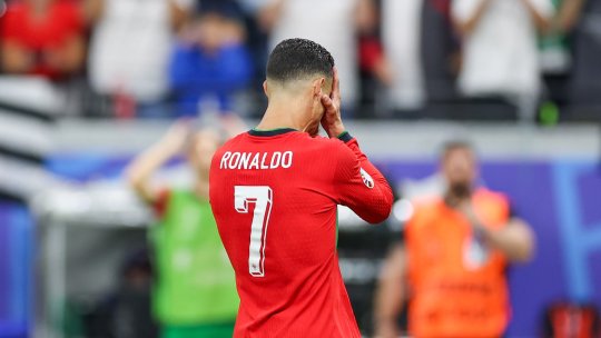 Presa din Portugalia îl apară pe Cristiano Ronaldo după penalty-ul ratat în prelungiri cu Slovenia