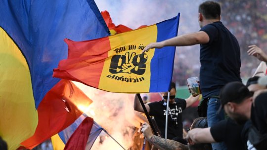 Fanii români și-au ieșit din minți după golul de 3-0 al Olandei! Ce au aruncat spre jucătorii olandezi