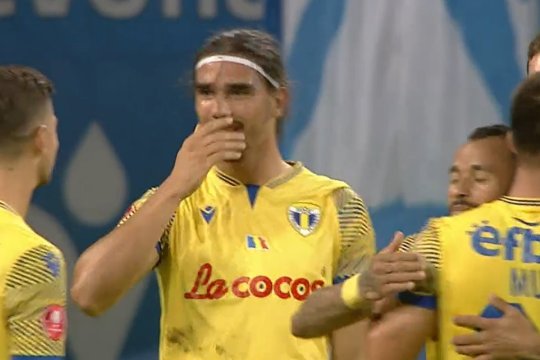 Momente emoționante la Craiova. Marian Huja a izbucnit în lacrimi, după primul său gol la 11 luni de la ultimul meci bifat | FOTO
