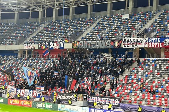 VIDEO | Galerie restrânsă a CSA Steaua la meciul cu Csikzereda! Ce au putut să scandeze fanii ”militarilor” la duelul din Ghencea