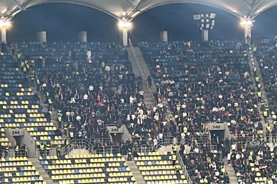FOTO + VIDEO | O parte dintre fanii Rapidului au reușit să se ”infiltreze” lângă suporterii FCSB! Cum au fost surprinși pe Arena Națională