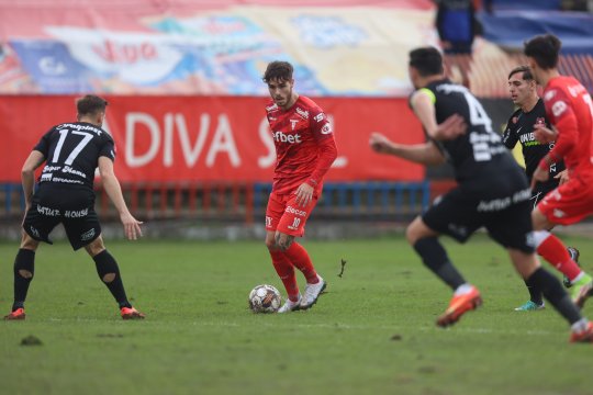 UTA - Hermannstadt 2-0. Mircea Rednic își învinge fostul elev. Sibienii pierd după 16 meciuri oficiale fără eșec