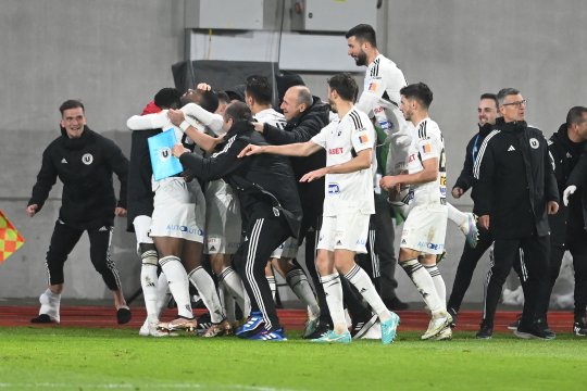 U Cluj încearcă lovitura finalului de an în Liga 1. Atacantul care a impresionat în România e gata de transfer