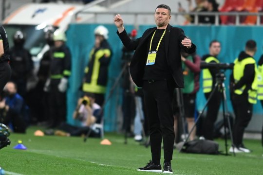 Talpan l-a sunat pe Oprița și i-a cerut demisia! Antrenorul a replicat agresiv după umilința cu Dinamo: „L-am blocat”