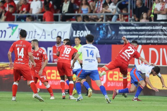 UTA supraviețuiește în Superliga! Victorie la scor a lui Mircea Rednic în fața elevului Mihalcea. „Tabloul” complet al campionatului