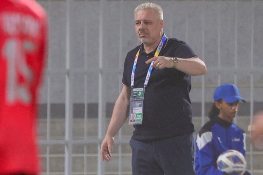 EXCLUSIV | Reacția lui Șumudică după ce a fost întrebat despre victoria Rapidului cu U Cluj: ”Le urez succes!”. Ce urmează pentru tehnician