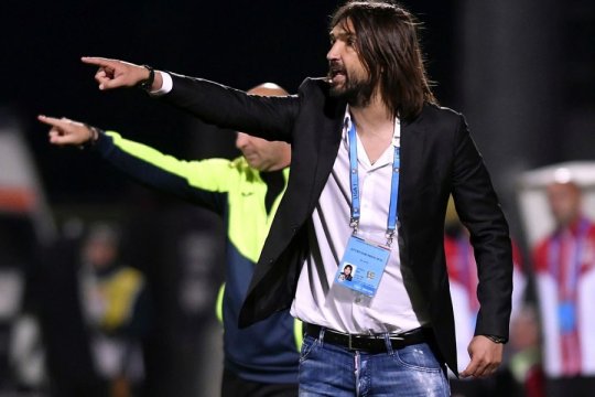 FC Botoșani este în căutarea unui nou antrenor. Varianta la care nu se gândea nimeni este aproape de a semna cu moldovenii