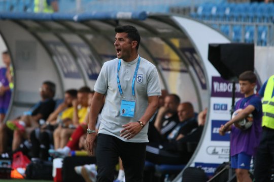 Nicolae Dică nu a înțeles ce a jucat echipa lui, la Ploiești. ”Nu știu de ce am intrat pe vârfuri. Am luat goluri incredibile”