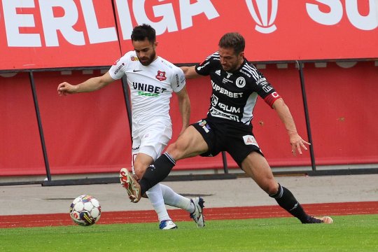 Hermannstadt - ”U” Cluj 2-2. Gazdele au egalat în prelungiri cu un gol incredibil