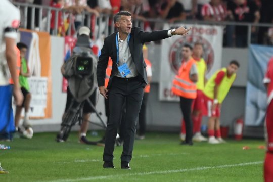 Dinamo e în criză, Burcă vorbește despre frustrare: ”Sunt înfrângeri grele!” Cum a răspuns la întrebarea dacă pleacă de la echipă