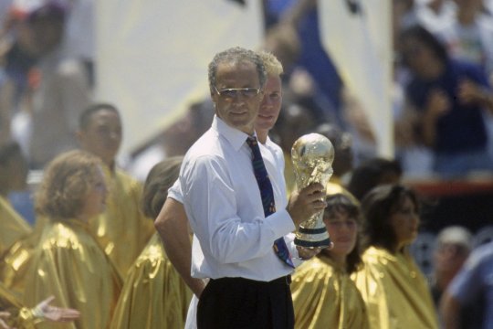 Legendarul Franz Beckenbauer este în stare gravă: „Îi este afectată memoria, cât și judecata”