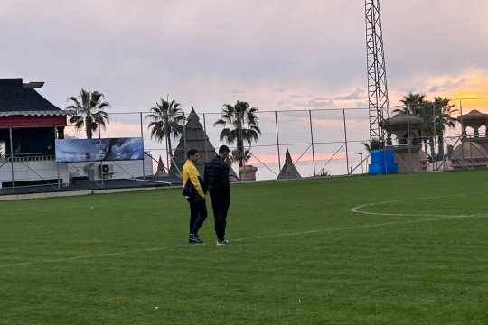 Zeljko Kopic și Andrei Nicolescu, ”ședință” pe teren după ce Dinamo a fost învinsă cu 6-2 de Charleroi. Ce i-a cerut antrenorul acționarului