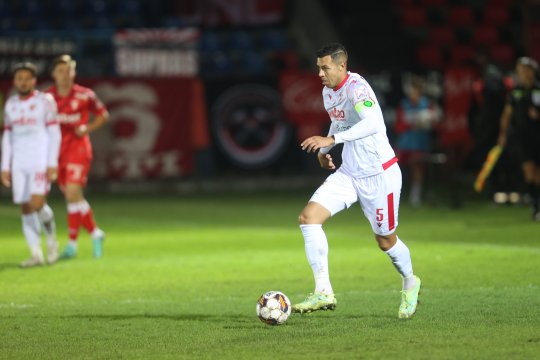 OFICIAL | Căpitanul lui Dinamo a plecat! Suma infimă primită de club