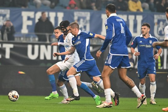 FCU Craiova - Universitatea Craiova 1-2. Nicolo Napoli, învins la al 10-lea debut în Bănie! Gazdele conduceau la pauză