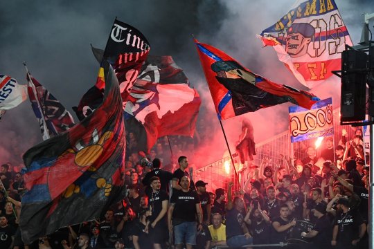 Ultrașii Stelei, mesaj de susținere pentru fanii rapidiști și Daniel Niculae! Ce au transmis rivalii