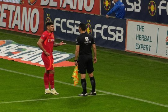 A fost sau nu penalty în FCSB - Sepsi? Fază controversată pe Arena Națională, cu Florinel Coman în prim-plan