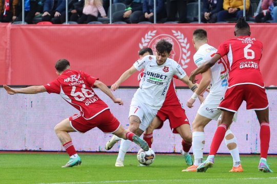 ”Te gândești să te întorci la FCSB?” Răspunsul clar dat de Ianis Stoica, după ce a fost desemnat omul meciului în Hermannstadt - Oțelul 4-1