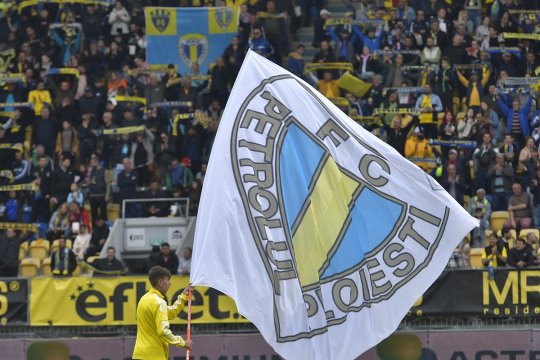 După ce Florin Stîngă a spus public că vrea să fie antrenorul Petrolului, conducerea clubului a reacționat: "A fost dificil și îl felicit"