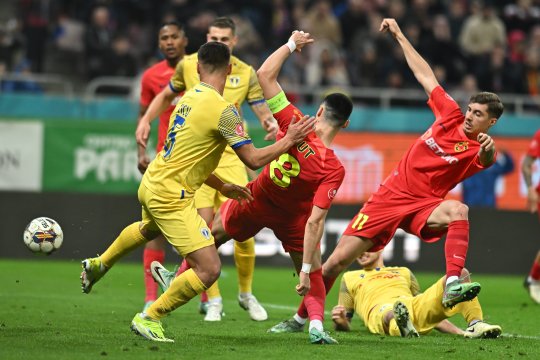 Ion Crăciunescu reclamă mai multe greșeli de arbitraj din meciul dintre FCSB și Petrolul, inclusiv la faza golului: ”Intră din spate, e fault!” / ”E penalty”