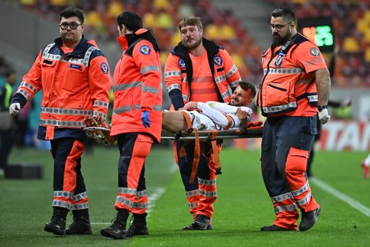 Un titular de la Rapid a ajuns la Spitalul Militar după ce a ieșit din derby-ul cu FCSB: ”Este o pierdere”. Ce a pățit