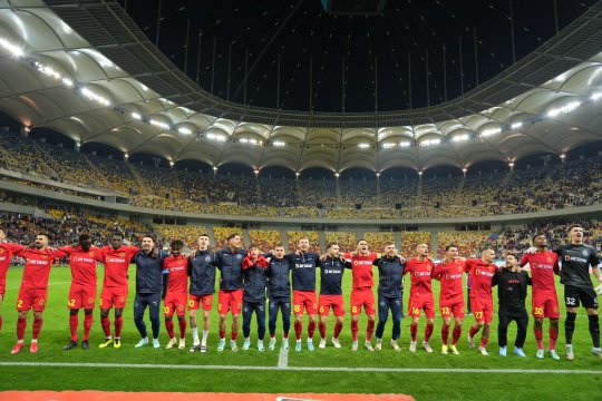 Cum s-au bucurat jucătorii de la FCSB după victoria cu Universitatea Craiova. Cu cine a sărbătorit Vlad Chiricheș