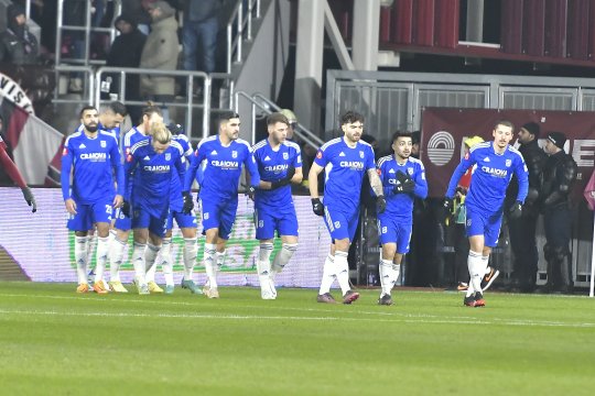 OFICIAL | A început exodul la FCU Craiova! 6 jucători și unul dintre antrenori, OUT la o zi după retrogradare
