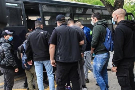 Ultrasul român anchetat în Grecia într-un caz de omor rupe tăcerea: "M-am predat, nu am fost arestat! Nu am nicio legătură". Cum susține că a ajuns parte din anchetă