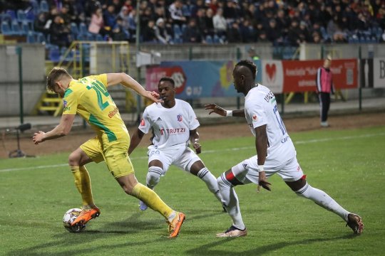 FC Botoșani - CS Mioveni 0-0, ACUM, pe iAMsport.ro. Primul baraj de menținere/promovare în Superligă