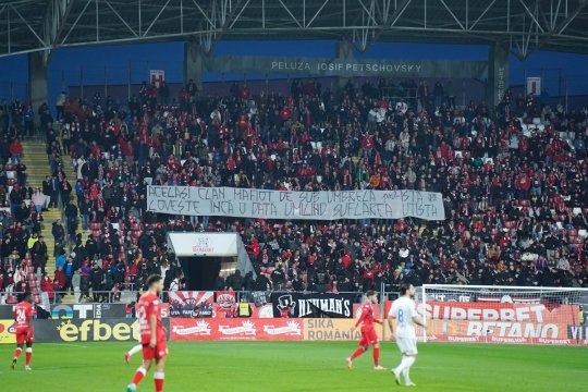 Anunțul lui Falcă a declanșat o revoluție la Arad! Suporterii au izbucnit: ”E clar cum a furat CFR jucătorii noștri” / ”Spală bani la UTA și îi bagă acolo!”