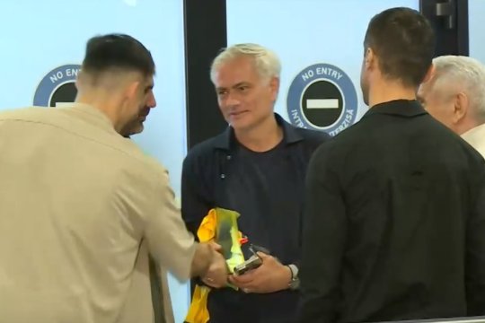 Jose Mourinho, "asaltat" de Kopic și Nicolescu după meciul Generației de Aur