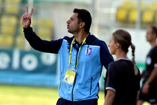 Nicolae Dică nu convinge pe toată lumea de la FC Argeș: ”Cât timp sunt aici, n-are ce căuta la club. Am rezervele mele!”