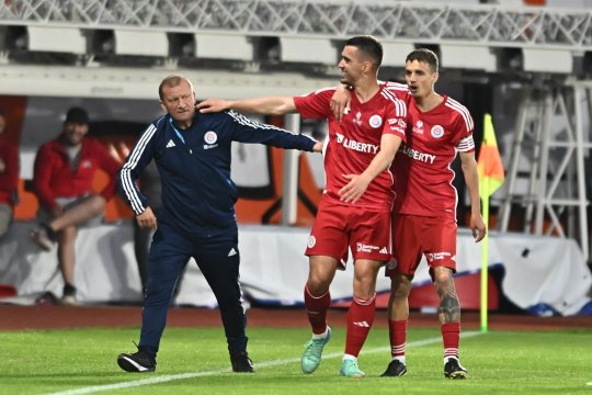 Vestea care nu-i pică bine lui Dorinel Munteanu! FCSB a pus ochii pe un fotbalist important al Oțelului