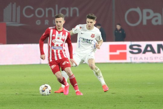 Fanii s-au întors împotriva lui Marius Ștefănescu după parafarea transferului la FCSB: "O să ai de furcă cu Gigi"