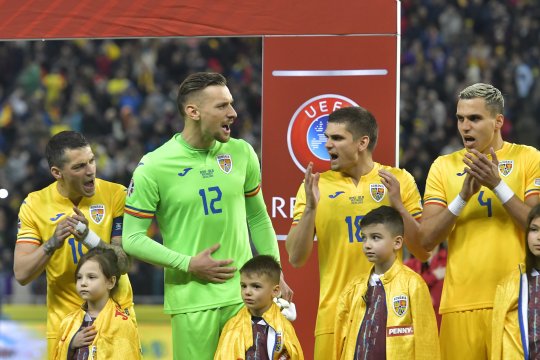 OFICIAL | Internaționalul român a semnat cu Rapid. Lovitura dată de giuleșteni pe piața transferurilor